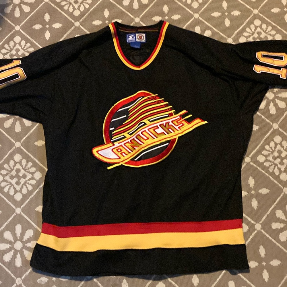 Vintage Canucks Starter jersey